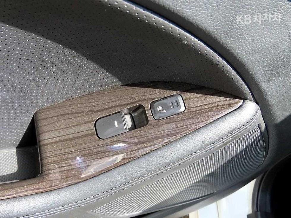 Kia K5 — miniaturë 16