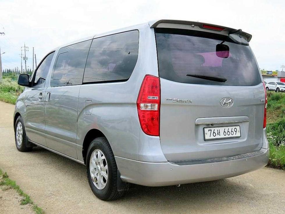 Hyundai Starex — miniaturë 3
