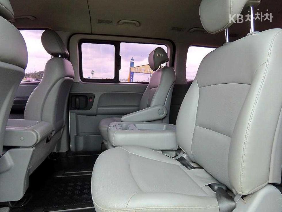 Hyundai Starex — miniaturë 6