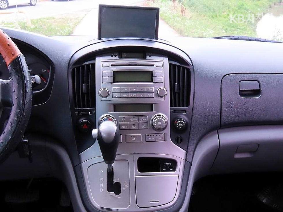 Hyundai Starex — miniaturë 11