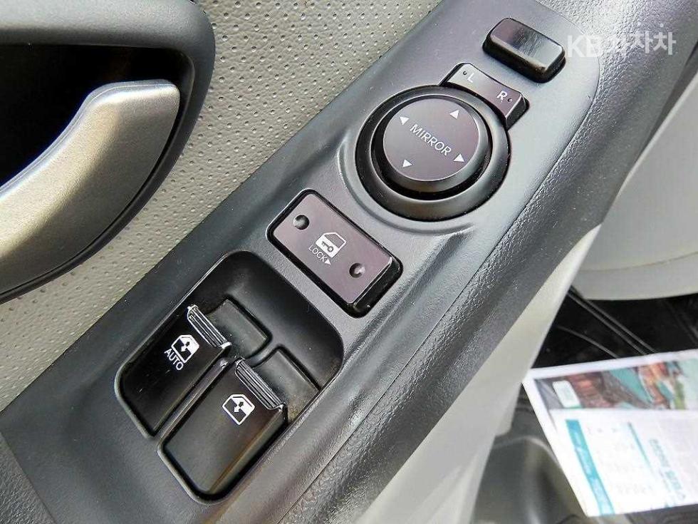 Hyundai Starex — miniaturë 14