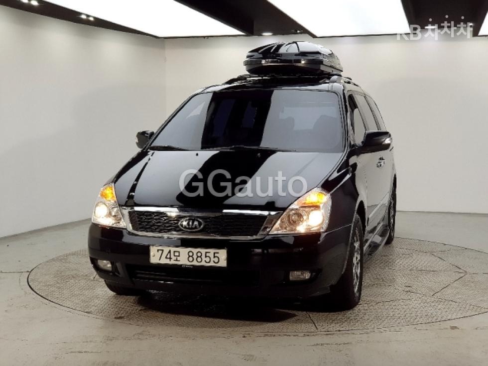 Kia Carnival — miniaturë 2