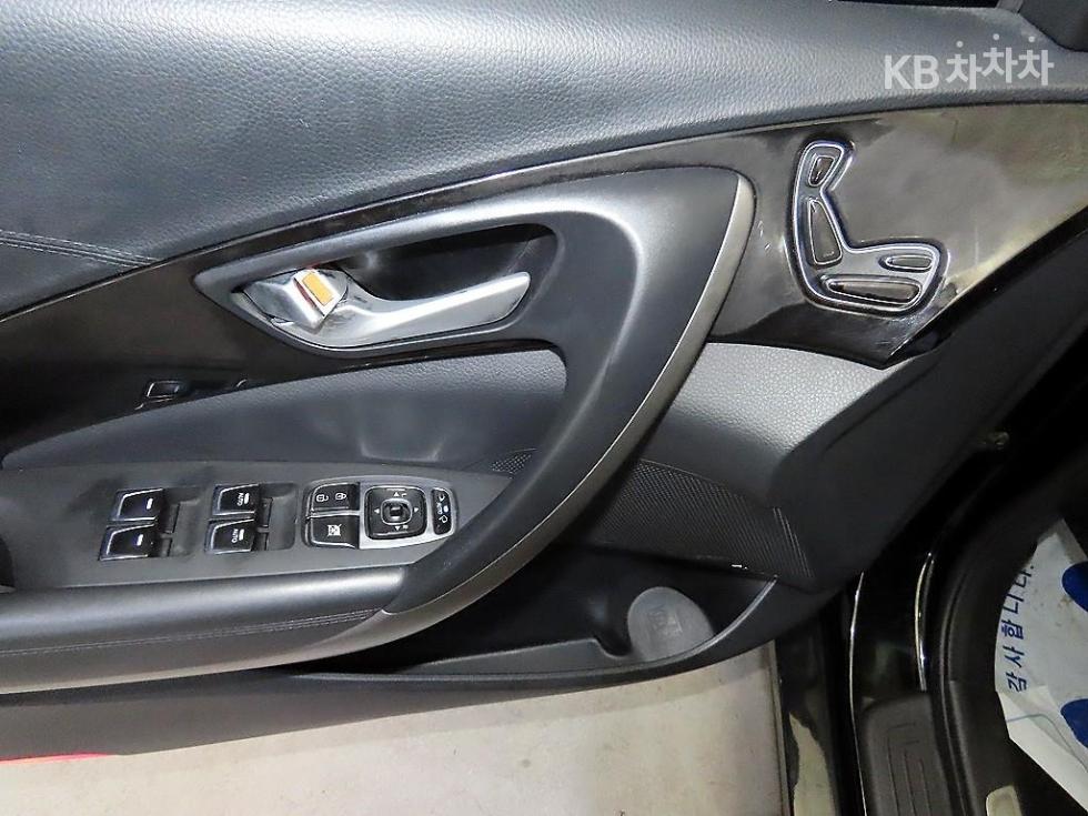 Hyundai Grandeur — miniaturë 13