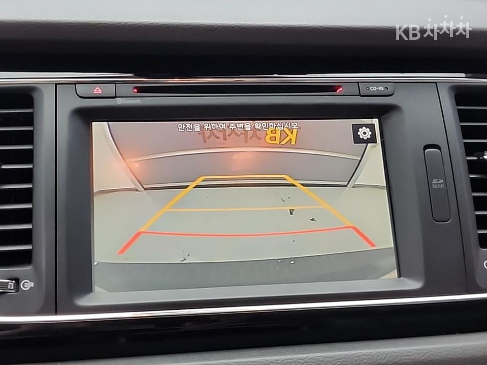 Kia Carnival — miniaturë 16