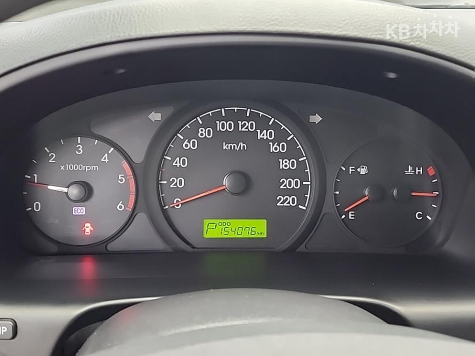 Hyundai Starex — miniaturë 6