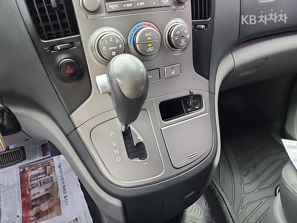 Hyundai Starex — miniaturë 8
