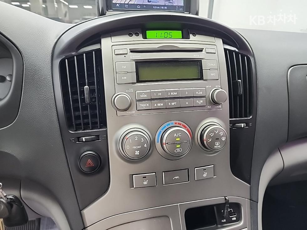 Hyundai Starex — miniaturë 10