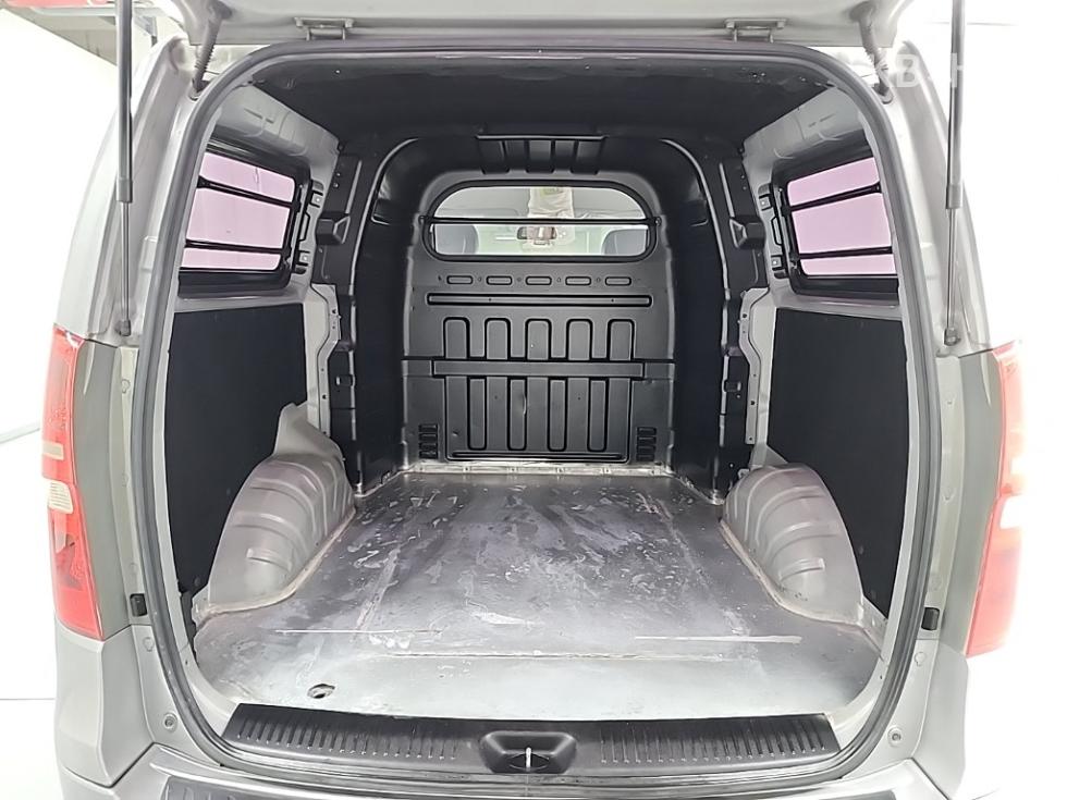 Hyundai Starex — miniaturë 18