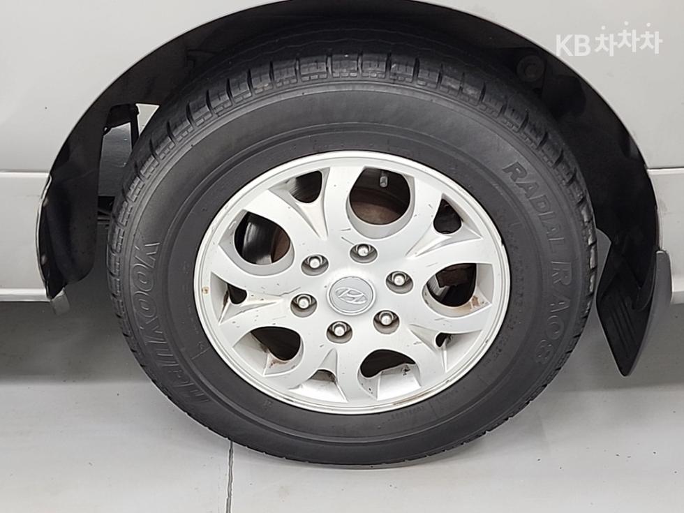 Hyundai Starex — miniaturë 20