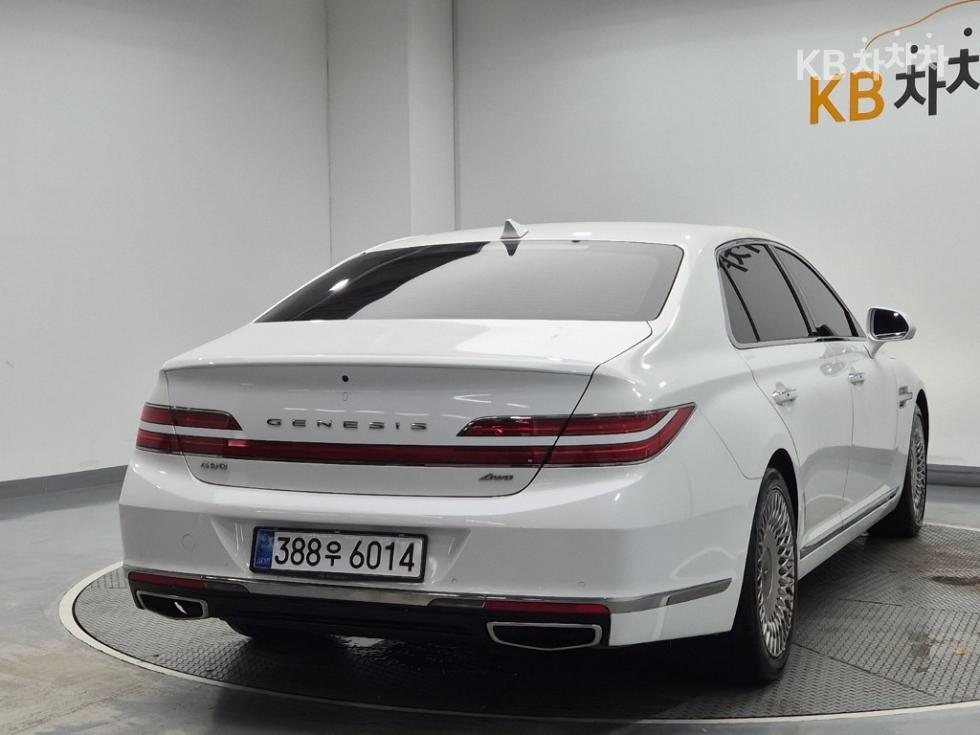 Genesis G90 — miniaturë 3