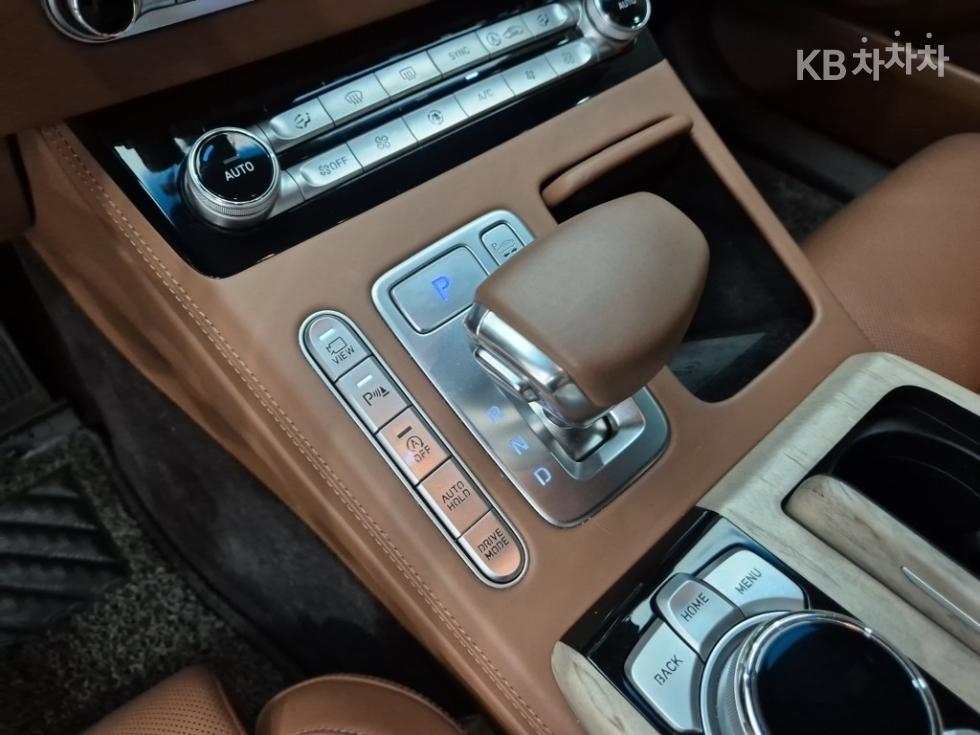 Genesis G90 — miniaturë 8