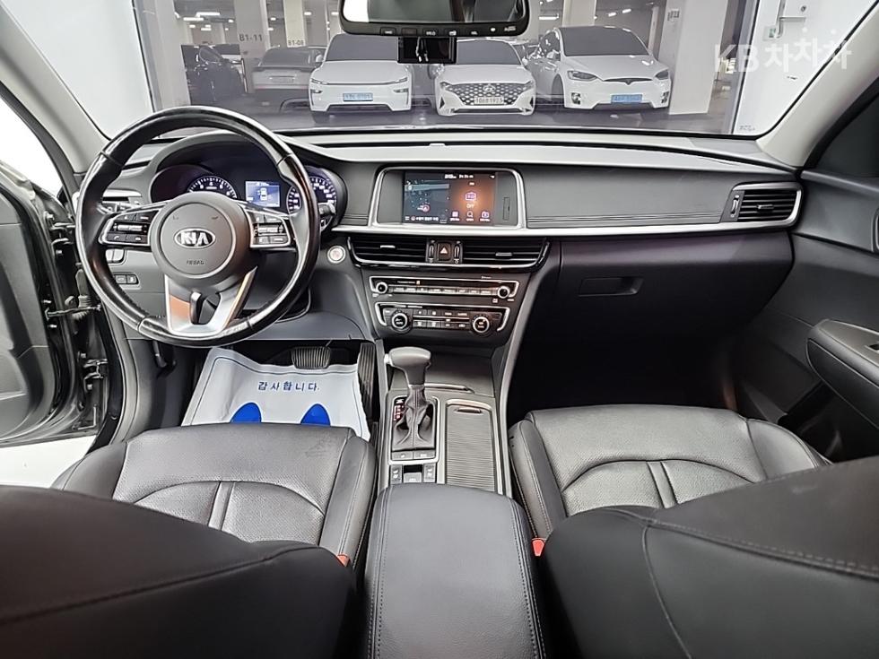 2019 Kia K5 2 photo
