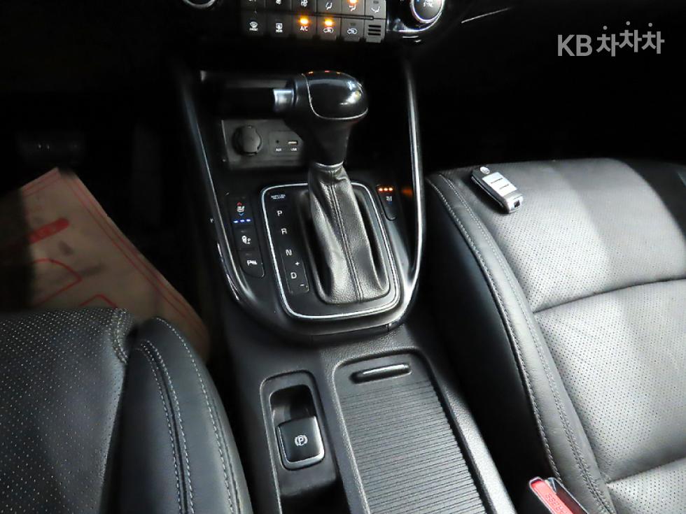 Kia Carens — miniaturë 14