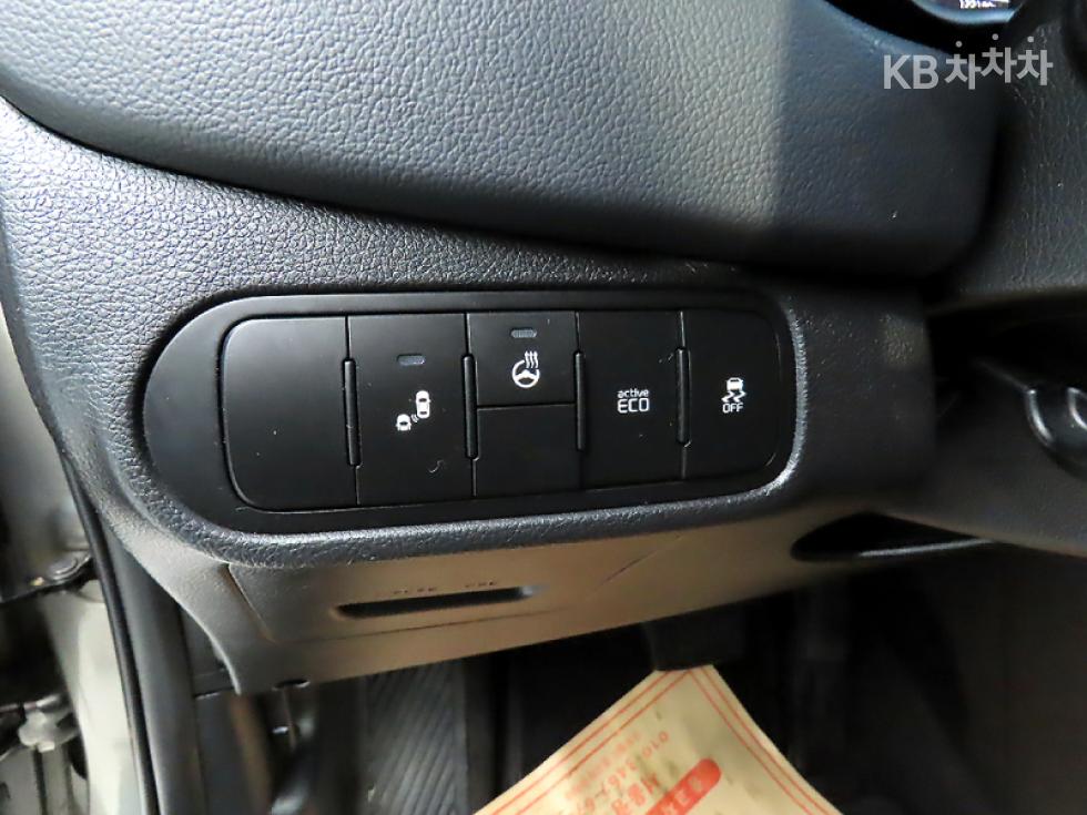 Kia Carens — miniaturë 16
