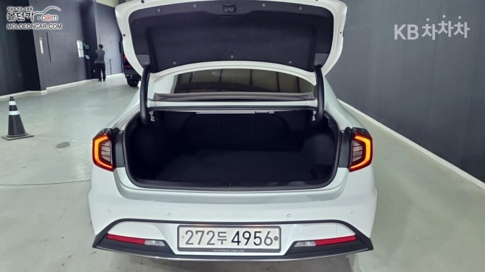 Hyundai Sonata — miniaturë 18