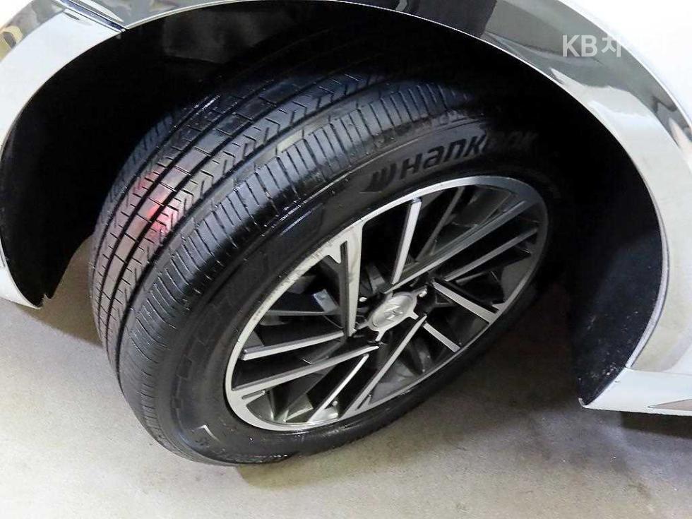 Hyundai Grandeur — miniaturë 18