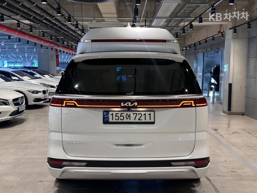 Kia Carnival — miniaturë 4