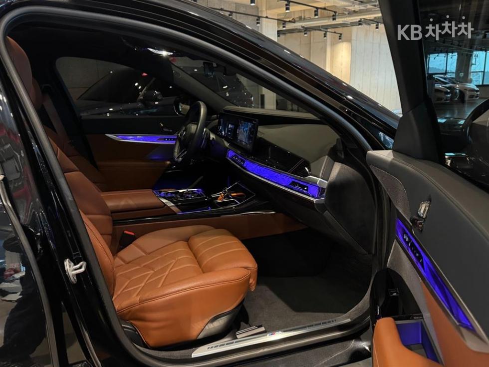 BMW 7er — miniaturë 10