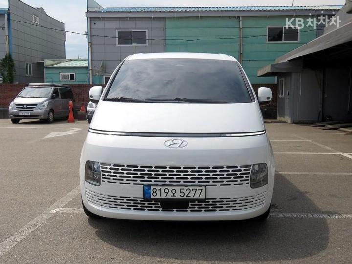 Hyundai Staria 2.2 카고 5 — foto 1