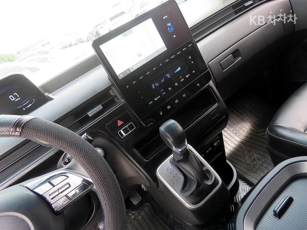 Hyundai Staria — miniaturë 11