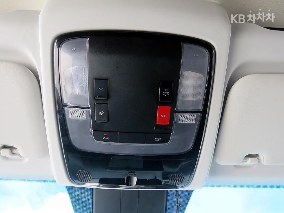 Hyundai Staria — miniaturë 14