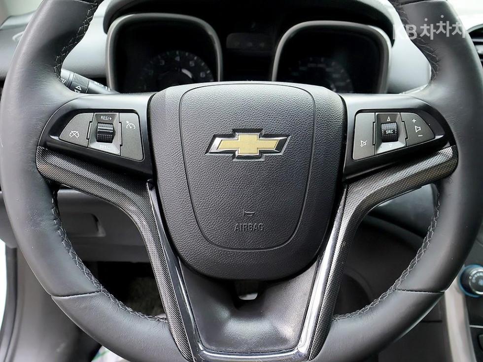 Chevrolet Malibu — miniaturë 13
