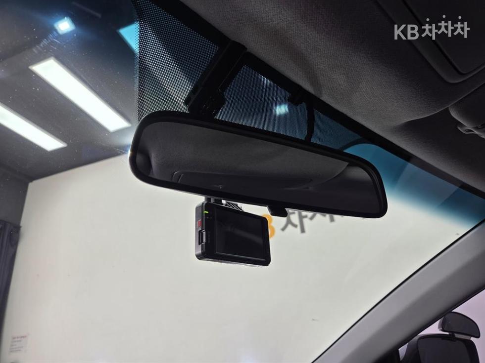 Hyundai Avante — miniaturë 14