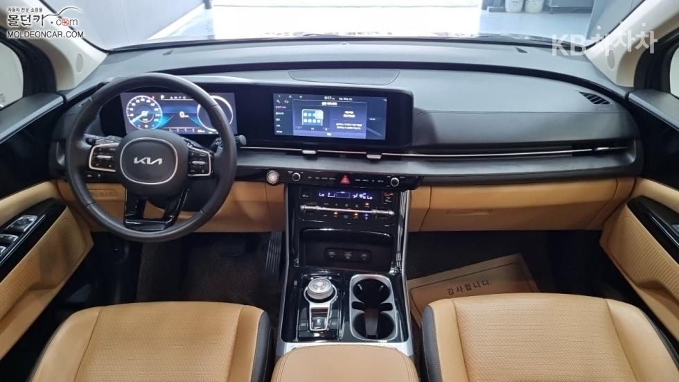 Kia Carnival — miniaturë 7