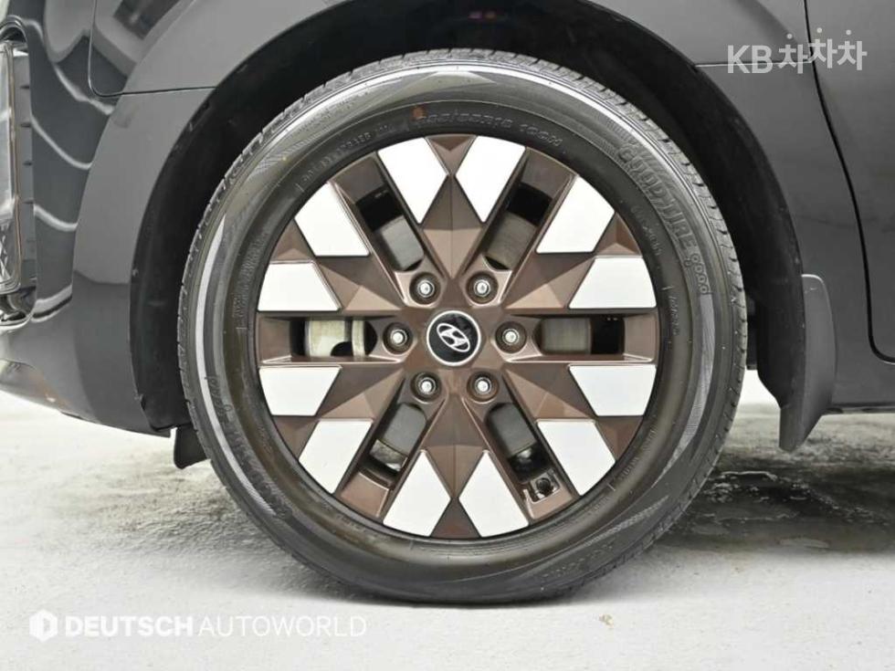 Hyundai Staria — miniaturë 5