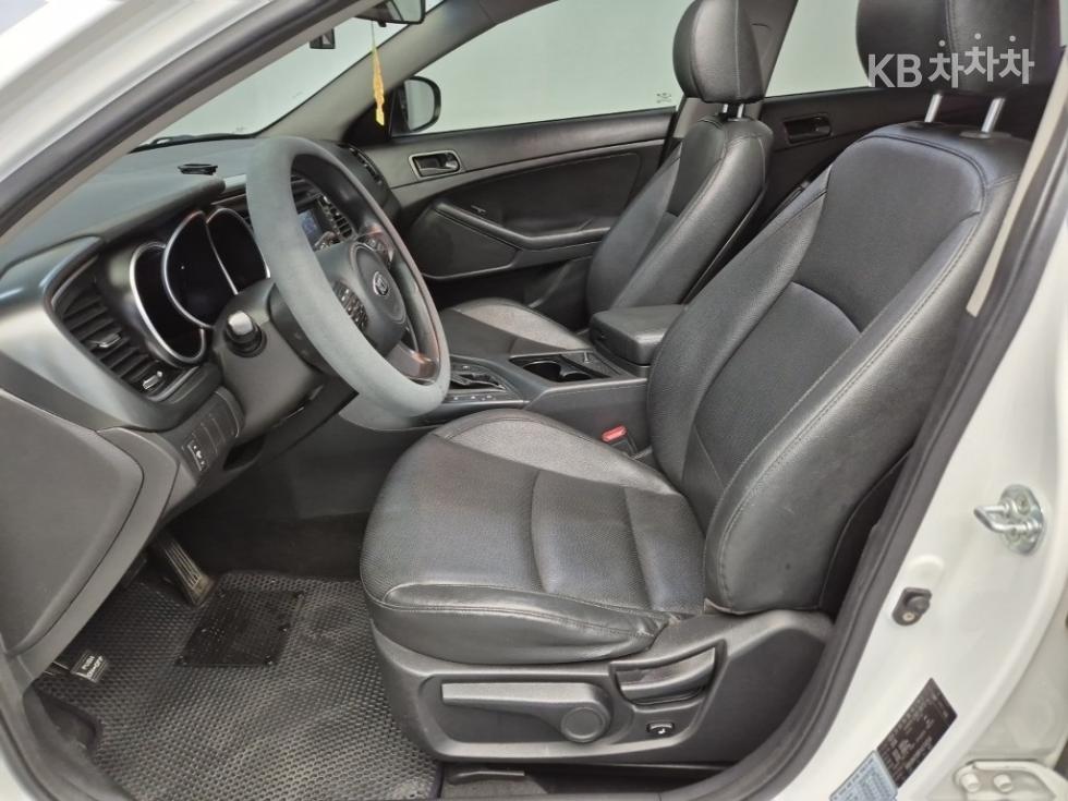 Kia K5 — miniaturë 11