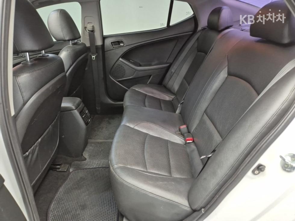 Kia K5 — miniaturë 12