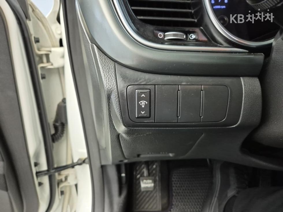 Kia K5 — miniaturë 17