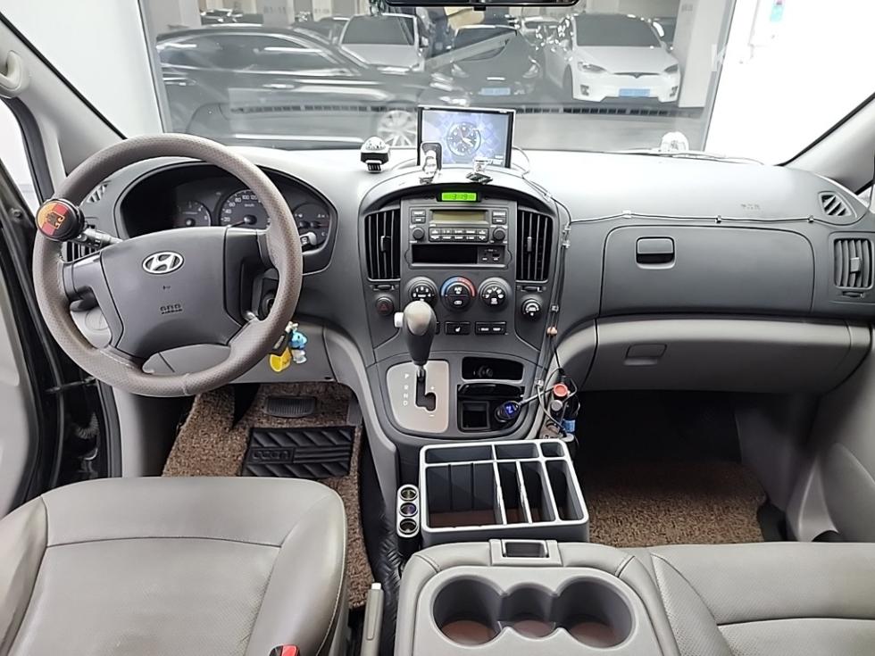 Hyundai Starex — miniaturë 7