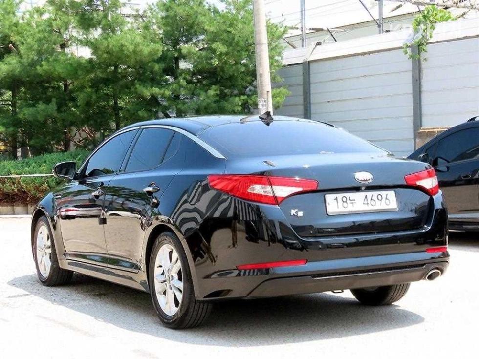 Kia K5 — miniaturë 3