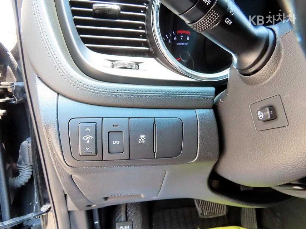 Kia K5 — miniaturë 12