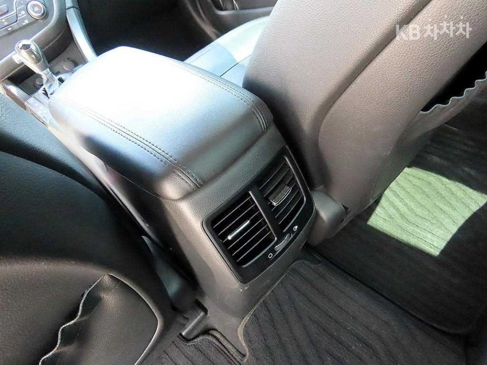 Kia K5 — miniaturë 17