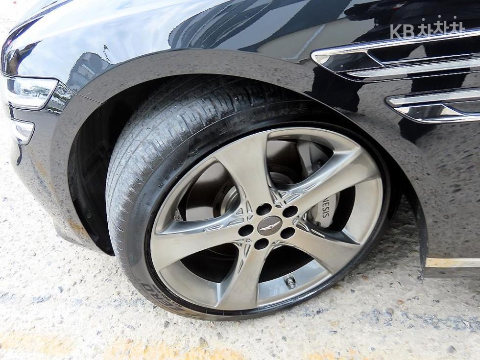 Genesis G80 — miniaturë 20