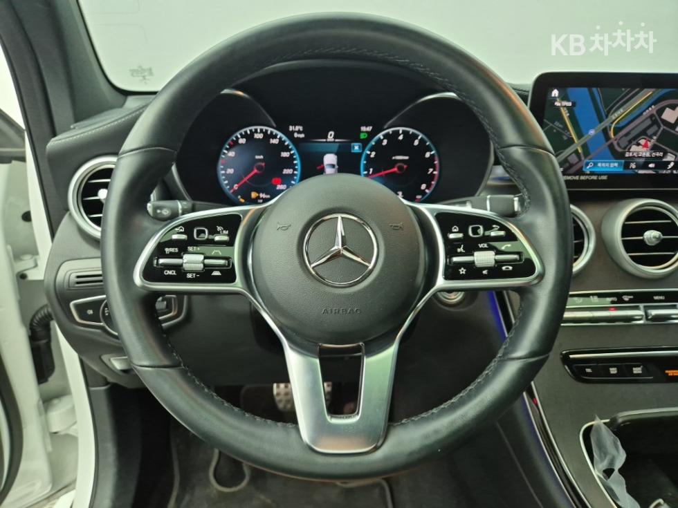 Mercedes-Benz GLC — miniaturë 9