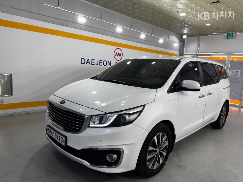 Kia Carnival — miniaturë 2