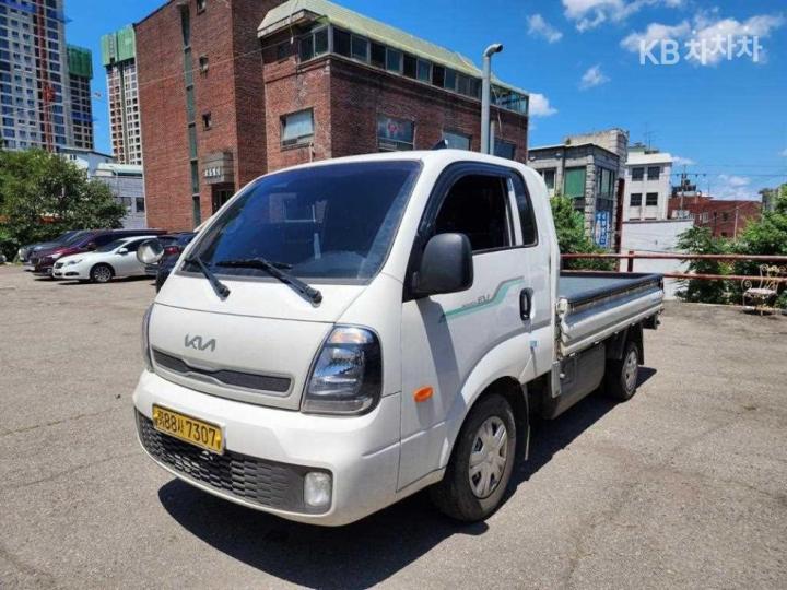 Kia The New Bongo 3 EV 1 ton 2WD extra long axle king cab GL