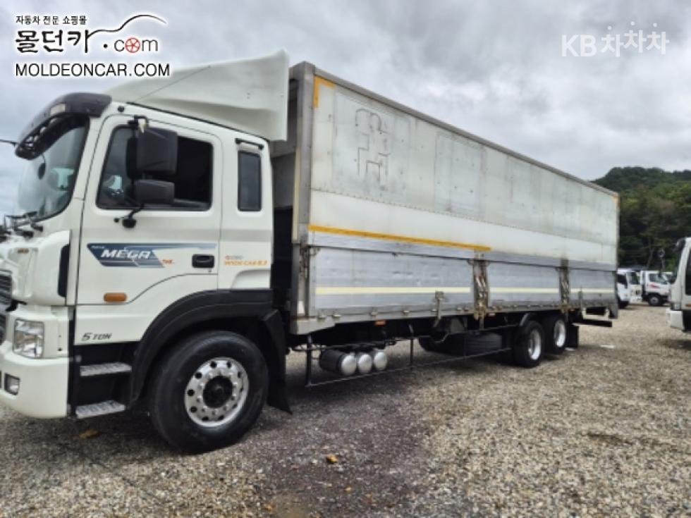 Hyundai Mega Truck