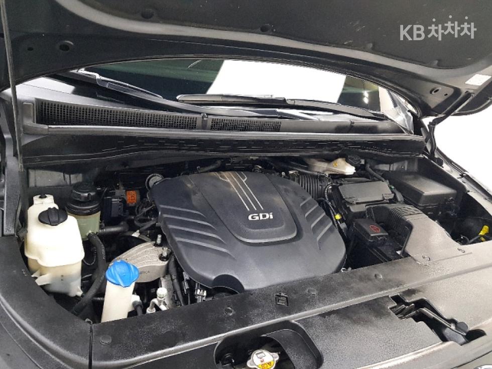 Kia Carnival — miniaturë 6