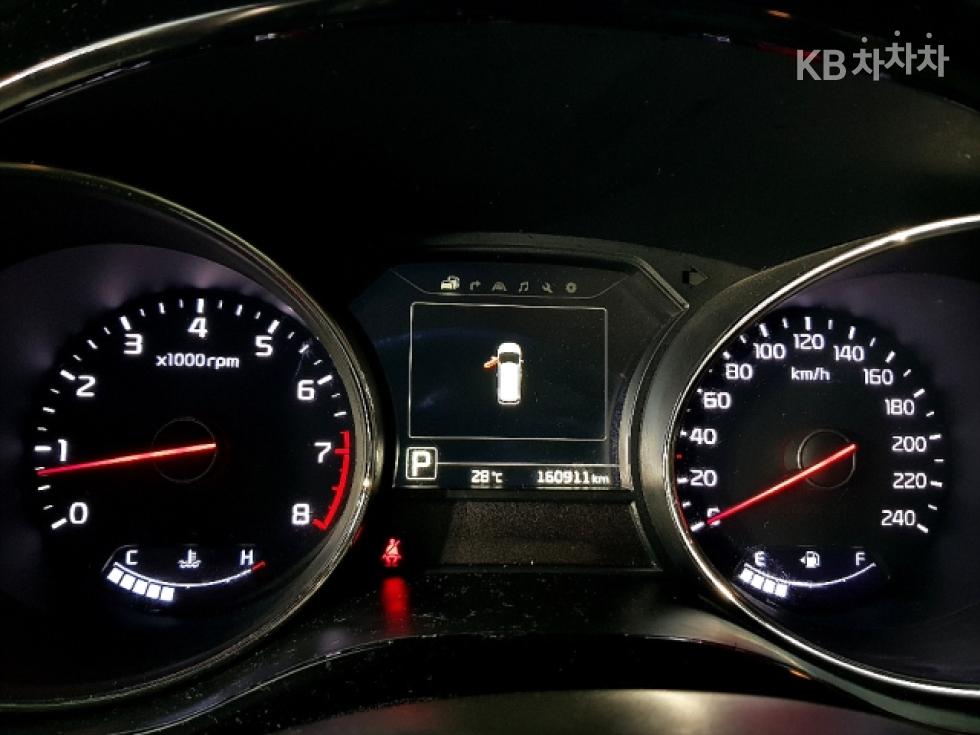 Kia Carnival — miniaturë 7