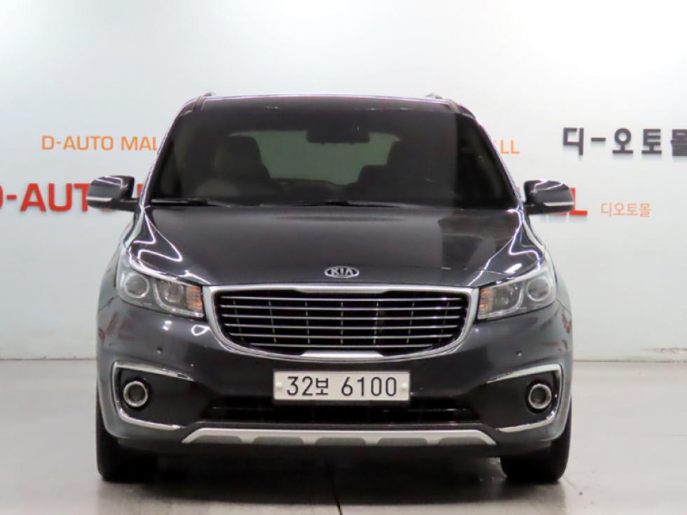 Kia Carnival — miniaturë 2