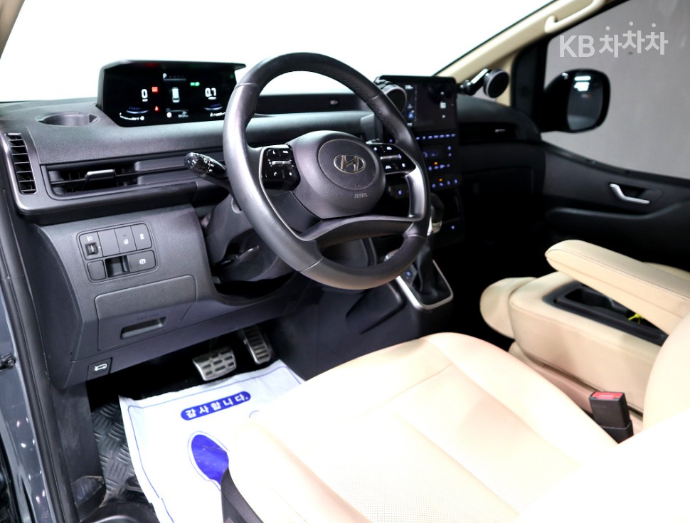 Hyundai Staria — miniaturë 5