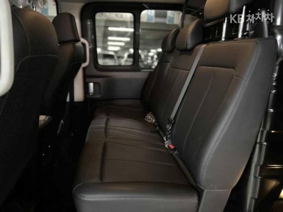 Hyundai Staria — miniaturë 13