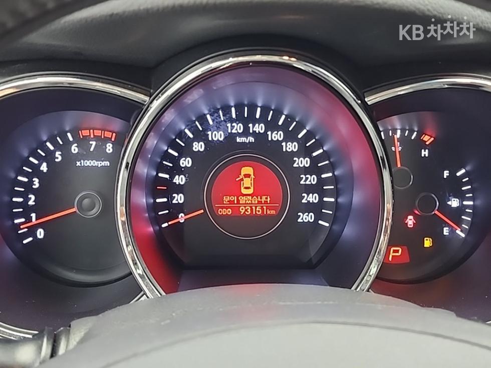 Kia K5 — miniaturë 6