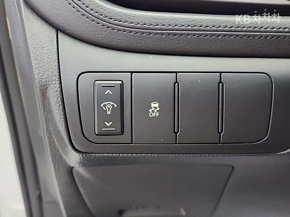 Kia K5 — miniaturë 18