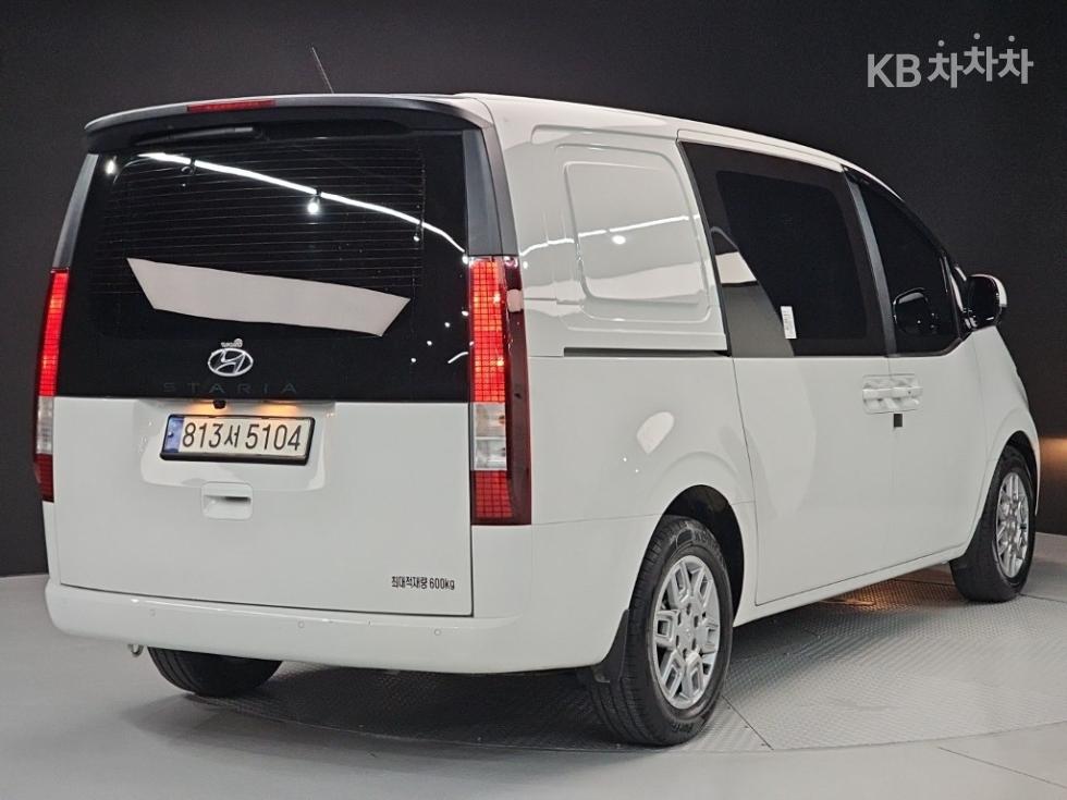 Hyundai Staria — miniaturë 4