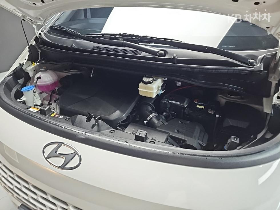 Hyundai Staria — miniaturë 5